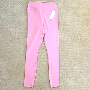 Spiritual gangster essential HW Legging NWT size M